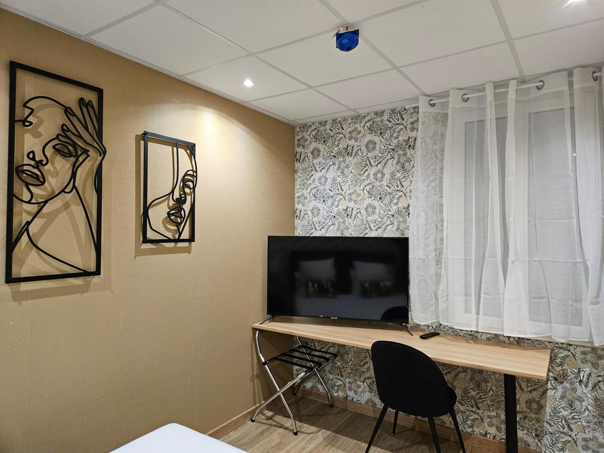 Hotel L'Europeen Tarbes Ngoại thất bức ảnh